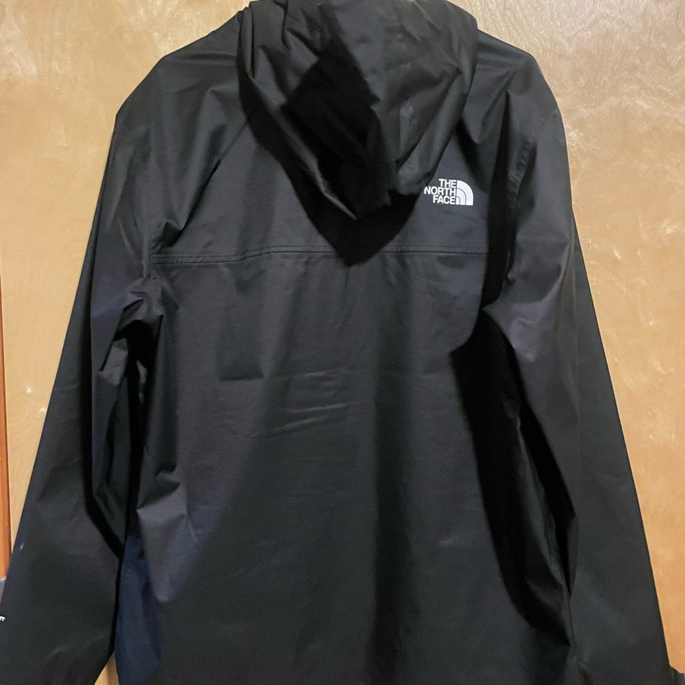 North Face Rain Jacket! Pristine condition.